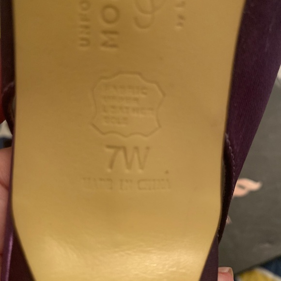 Deep Purple Elegant Heels - Picture 6 of 6